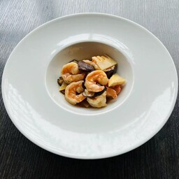 131A GAMBERI CON BAMBU’ E FUNGHI